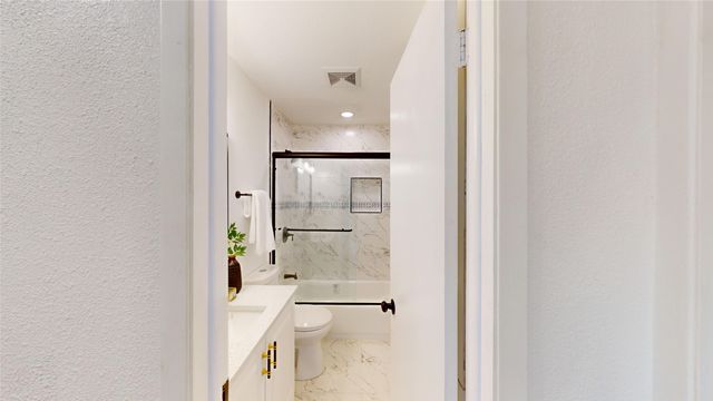 4122 Victoria Street, Irving, TX 75062