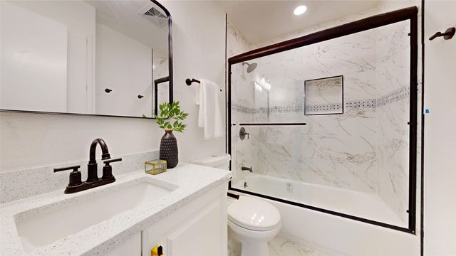 4122 Victoria Street, Irving, TX 75062