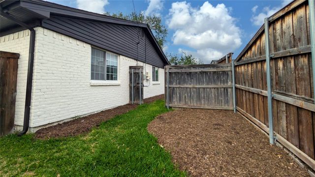 4122 Victoria Street, Irving, TX 75062