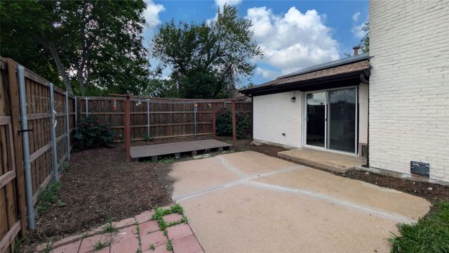 4122 Victoria Street, Irving, TX 75062