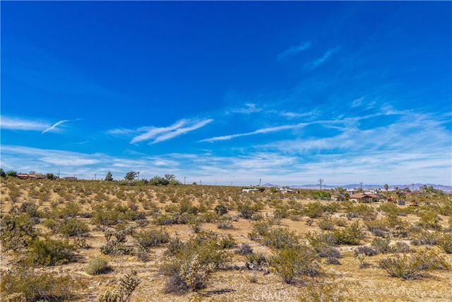 7054 Canyon Road, 29 Palms, CA 92277