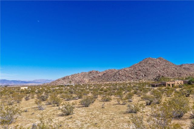 7054 Canyon Road, 29 Palms, CA 92277