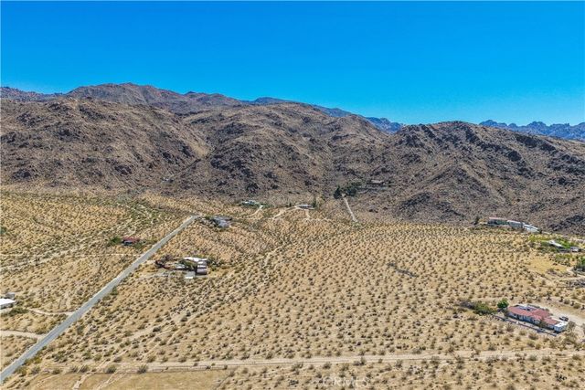 7054 Canyon Road, 29 Palms, CA 92277
