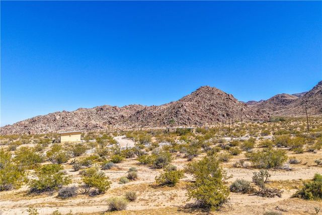 7054 Canyon Road, 29 Palms, CA 92277
