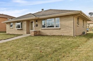 3225 S 80th STREET, Milwaukee, WI 53219
