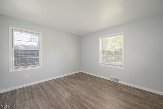 7570 Richmond Road, Oakwood Village, OH 44146