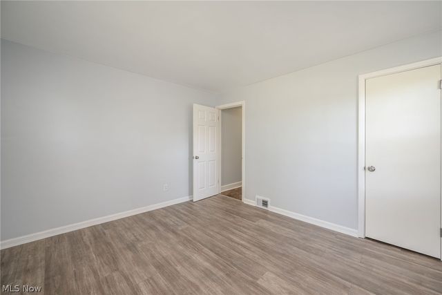 7570 Richmond Road, Oakwood Village, OH 44146