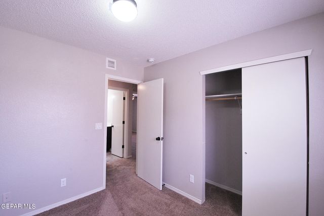 610 VILLAS DEL VALLE Drive, Socorro, TX 79927