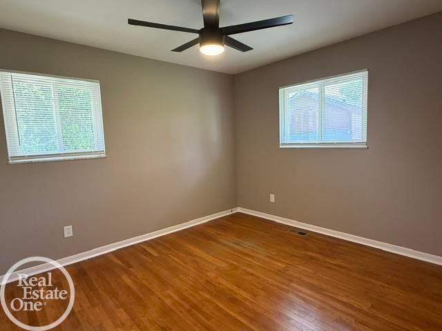 27550 E Schiller Street, Chesterfield Twp, MI 48047