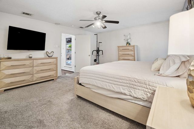 824 Cherlynne Drive, Cedar Hill, TX 75104