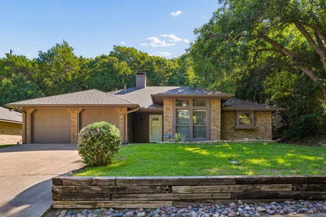 824 Cherlynne Drive, Cedar Hill, TX 75104