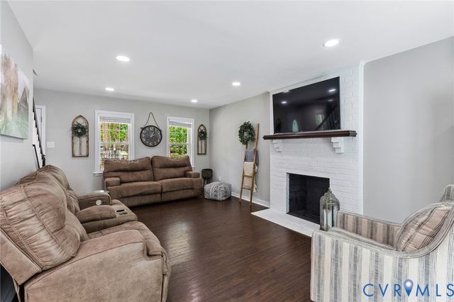 13261 Derryveach Dr, Chesterfield, VA 23832