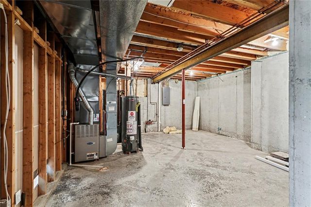 10208 N Spruce Avenue, Kansas City, MO 64156