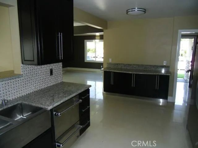 6225 Melvin Avenue, Tarzana, CA 91335