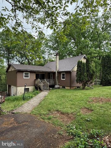 2295 LAUREL RIDGE RD, Narvon, PA 17555