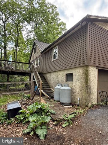 2295 LAUREL RIDGE RD, Narvon, PA 17555