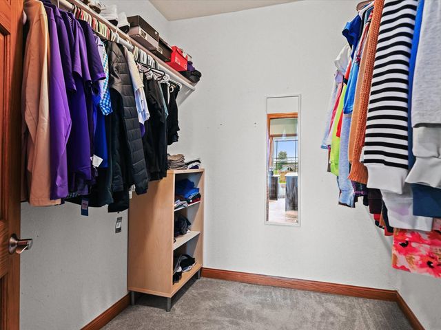 7460 Prairie View Lane, Dubuque, IA 52003