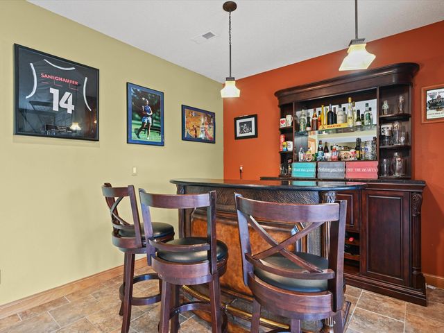 7460 Prairie View Lane, Dubuque, IA 52003