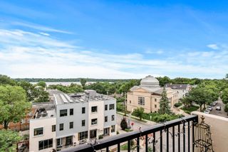 2800 W 44th Street 608, Minneapolis, MN 55410