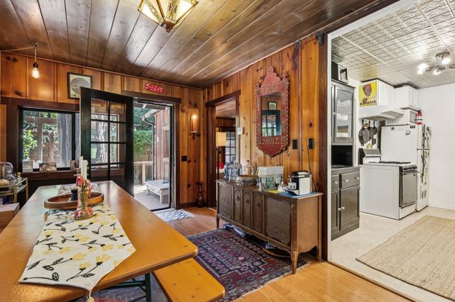 421 Hillside Dr., Boulder Creek, CA 95006