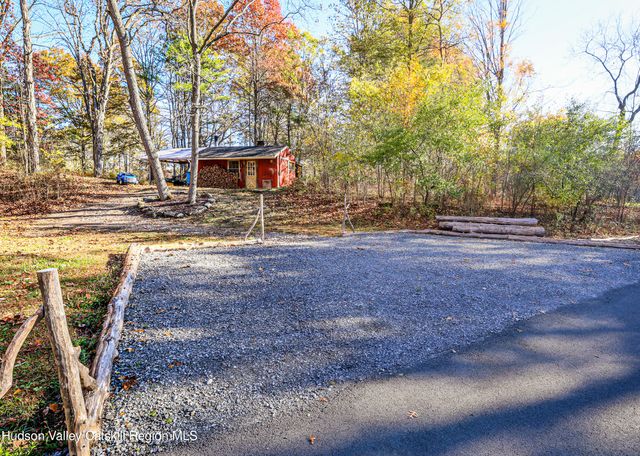 60 John Shults Road, Saugerties, NY 12477