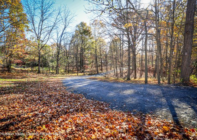 60 John Shults Road, Saugerties, NY 12477