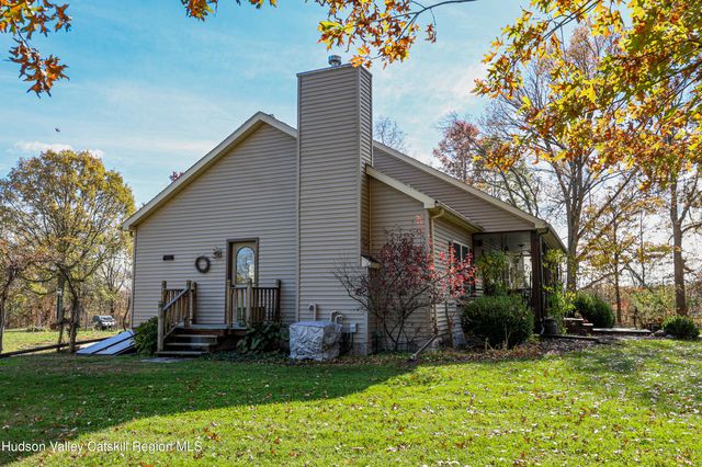 60 John Shults Road, Saugerties, NY 12477