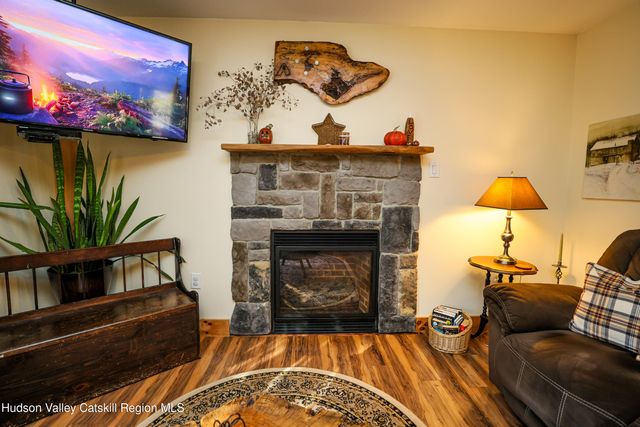 60 John Shults Road, Saugerties, NY 12477