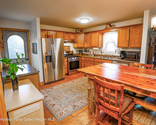 60 John Shults Road, Saugerties, NY 12477