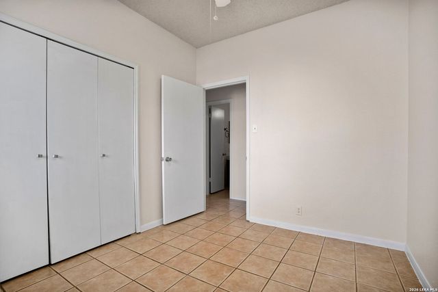 5891 Spring Grn, San Antonio, TX 78247