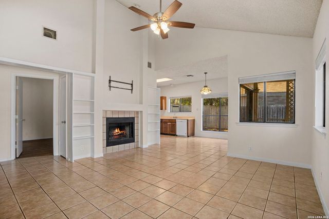 5891 Spring Grn, San Antonio, TX 78247