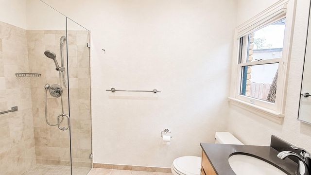405 Ridgewood RD, Austin, TX 78746
