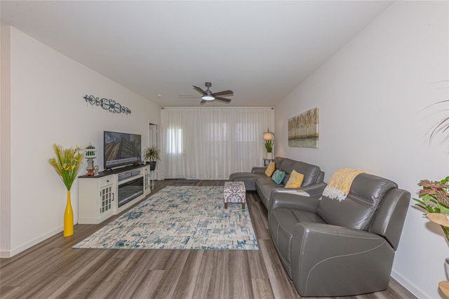 14114 Donahue Street, Pilot Point, TX 76258