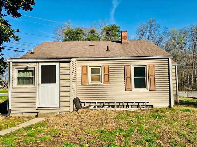 1500 Lees Chapel Road, Greensboro, NC 27405