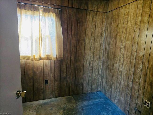 1500 Lees Chapel Road, Greensboro, NC 27405