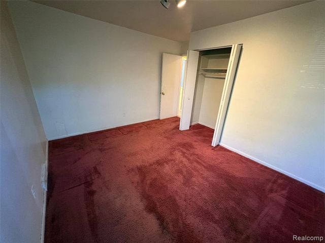 23131 Beverly Street, Oak Park, MI 48237