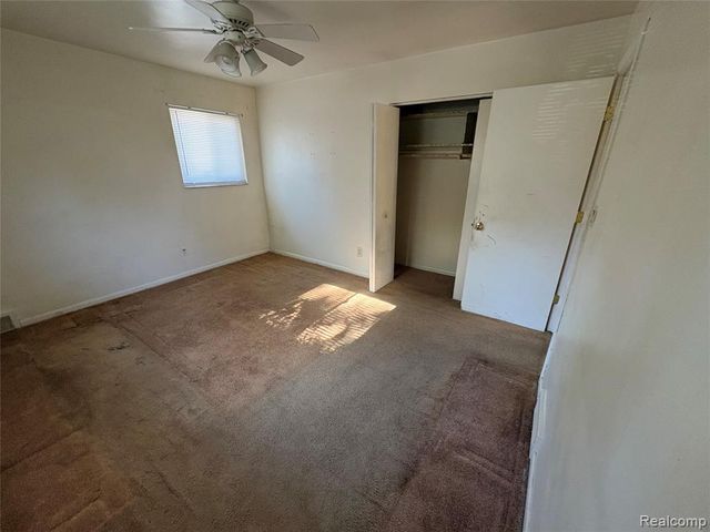 23131 Beverly Street, Oak Park, MI 48237