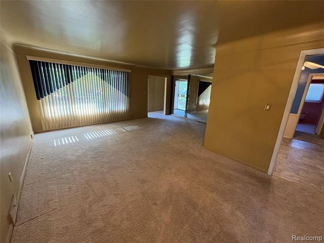 23131 Beverly Street, Oak Park, MI 48237