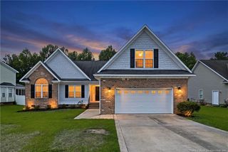 263 Thorncliff Drive, Raeford, NC 28376