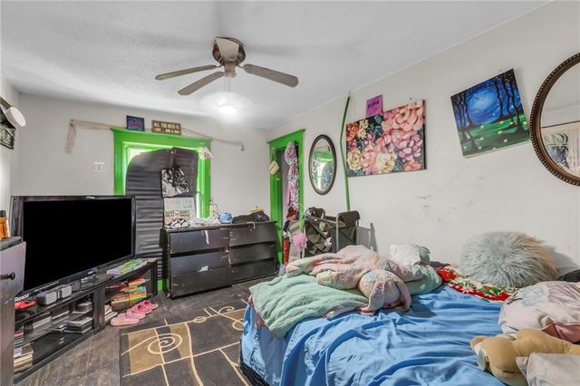4010 Chestnut Avenue, Kansas City, MO 64131