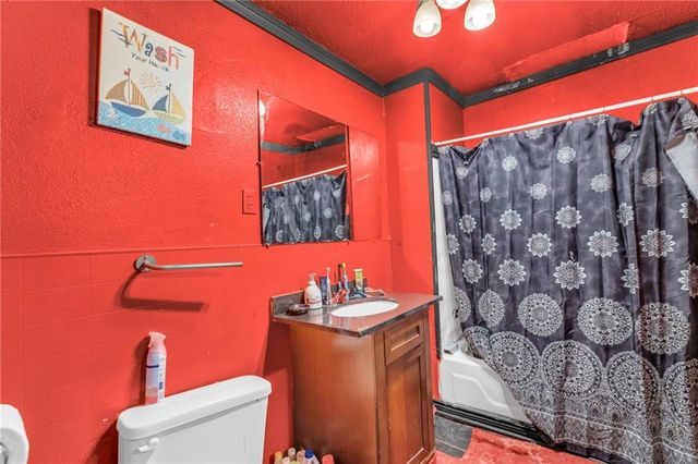 4010 Chestnut Avenue, Kansas City, MO 64131