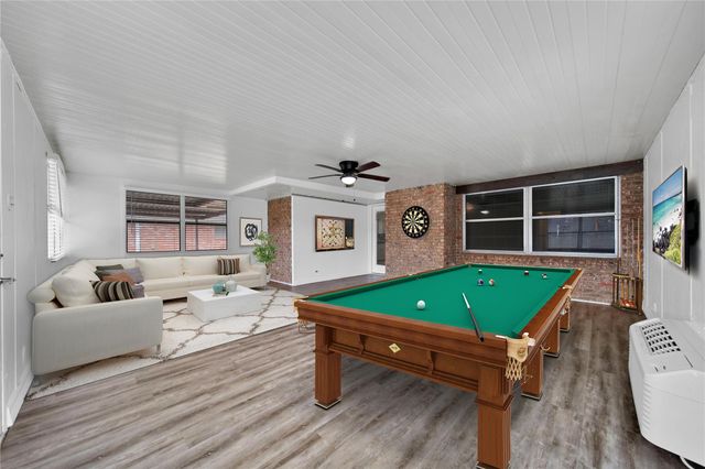 9411 Roos Road, Houston, TX 77036