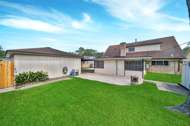 9411 Roos Road, Houston, TX 77036