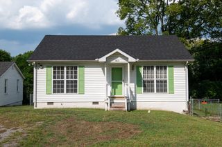 5813 Mackie Pl, Nashville, TN 37209
