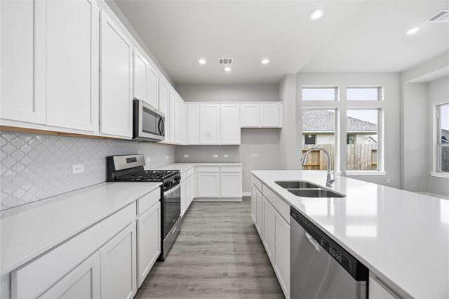 2717 Mackinac Bay Drive, La Marque, TX 77568