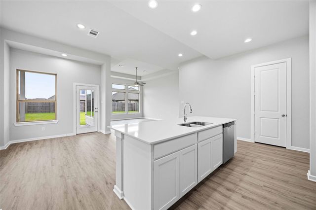 2717 Mackinac Bay Drive, La Marque, TX 77568
