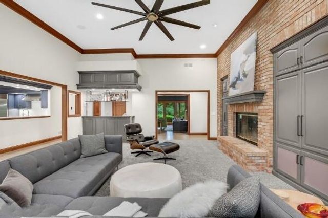566 N 90 E, Valparaiso, IN 46383