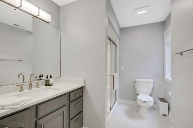 566 N 90 E, Valparaiso, IN 46383