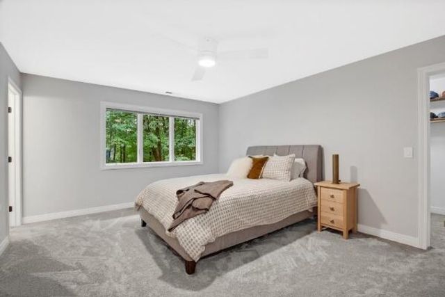 566 N 90 E, Valparaiso, IN 46383