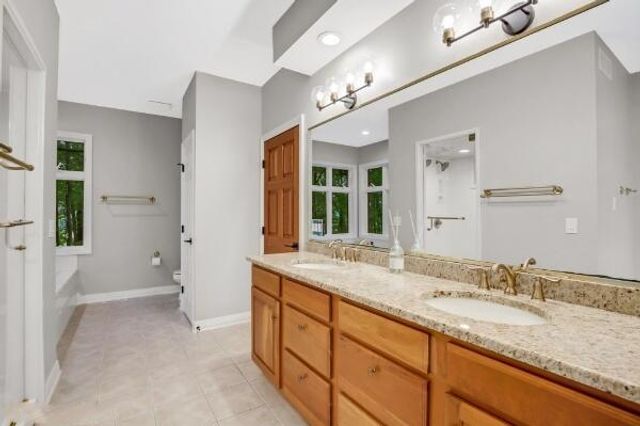566 N 90 E, Valparaiso, IN 46383